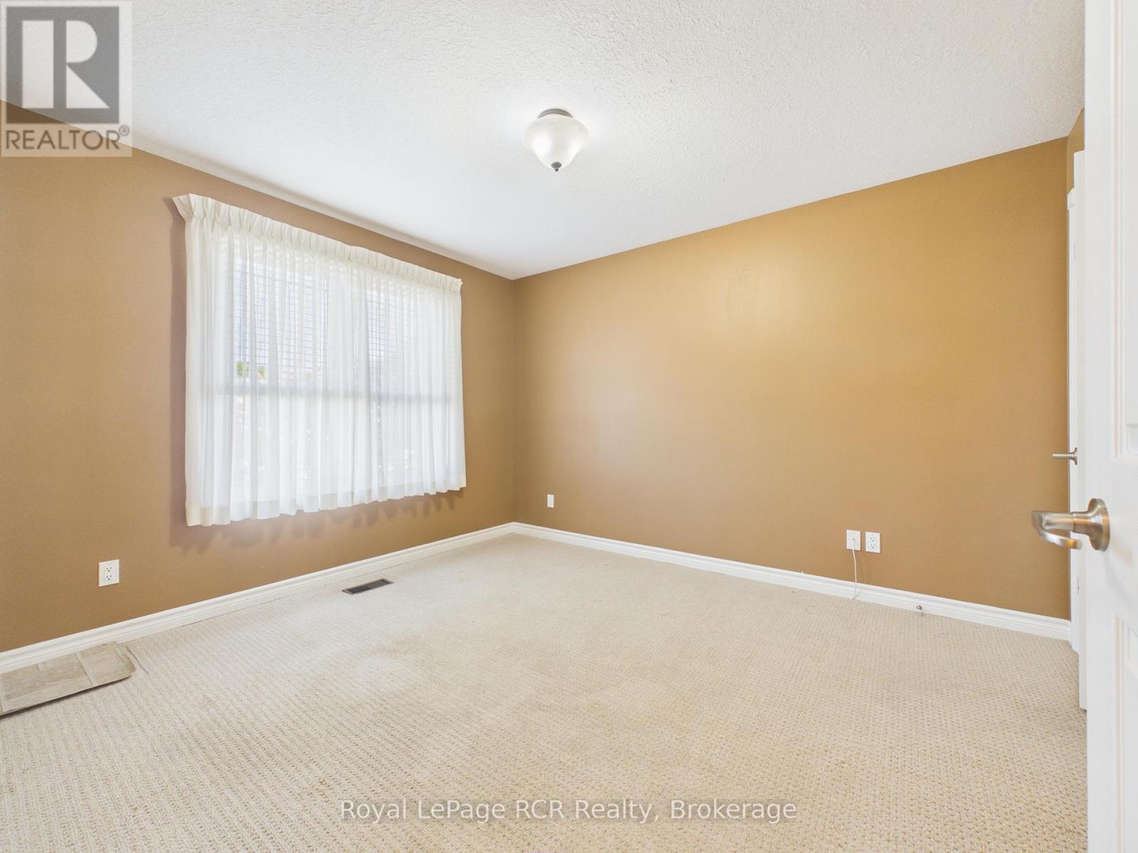 












423 CATHERINE STREET

,
North Huron (Wingham),




Ontario
N0G2W0

