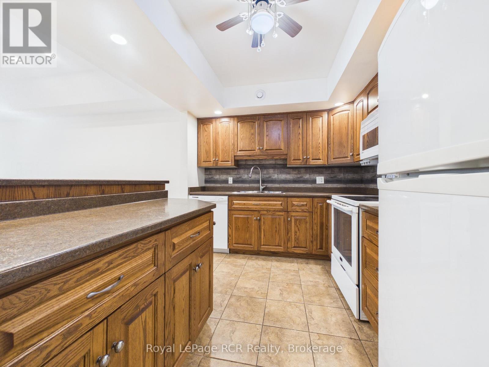 












423 CATHERINE STREET

,
North Huron (Wingham),




Ontario
N0G2W0

