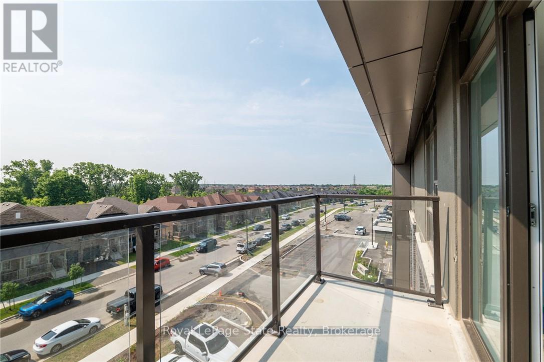 












422 - 470 DUNDAS STREET

,
Hamilton (Waterdown),




Ontario
L8B2A6

