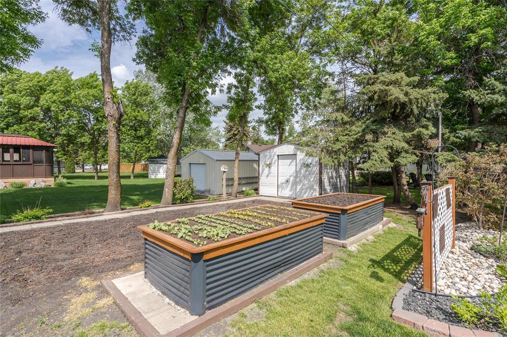 












21 Carriere Avenue

,
St Pierre-Jolys,




Manitoba
R0A1V0


