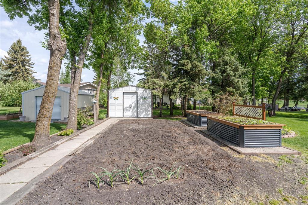












21 Carriere Avenue

,
St Pierre-Jolys,




Manitoba
R0A1V0

