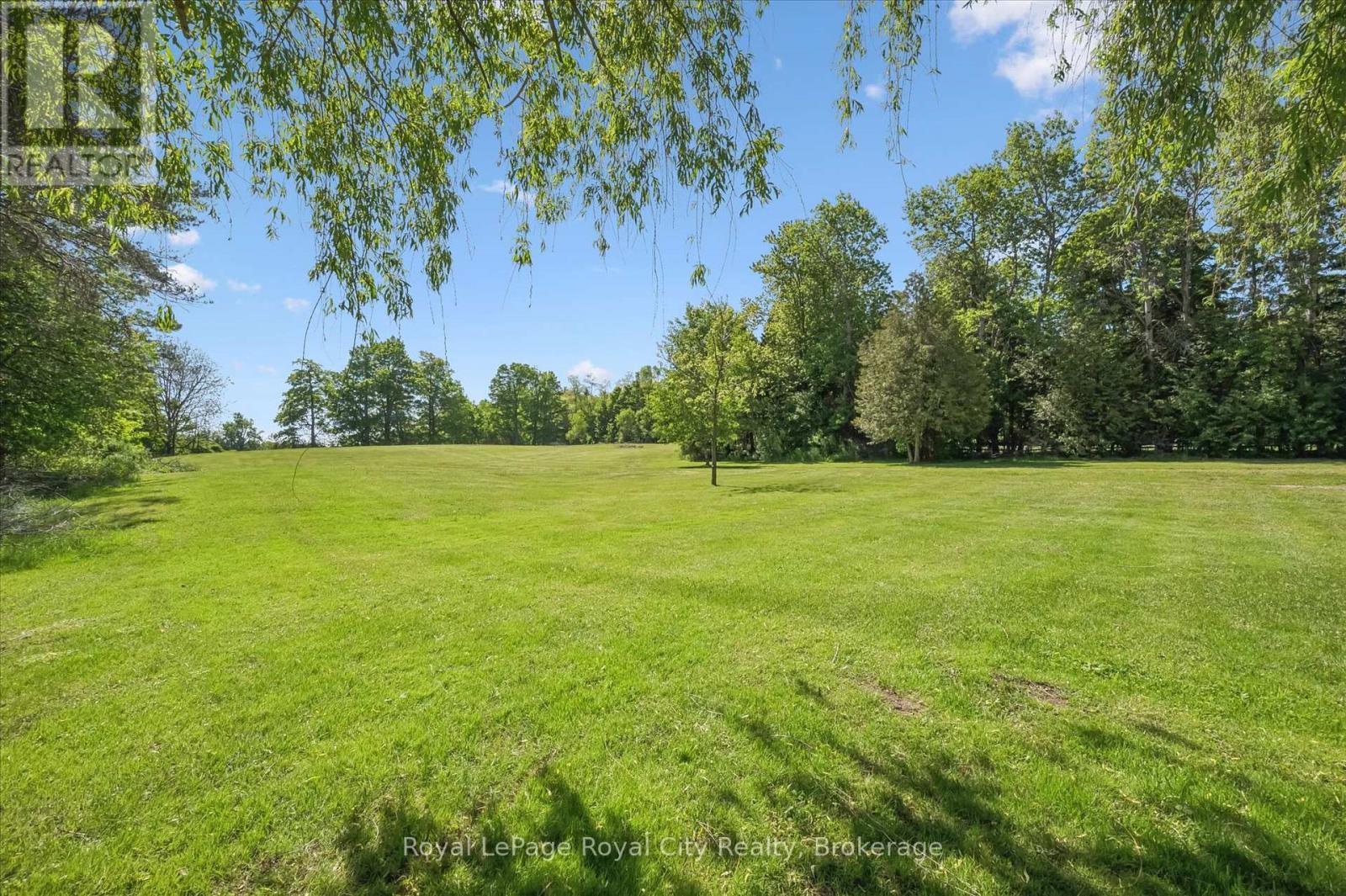 












103 GILKISON STREET

,
Centre Wellington,




Ontario
N0B1S0

