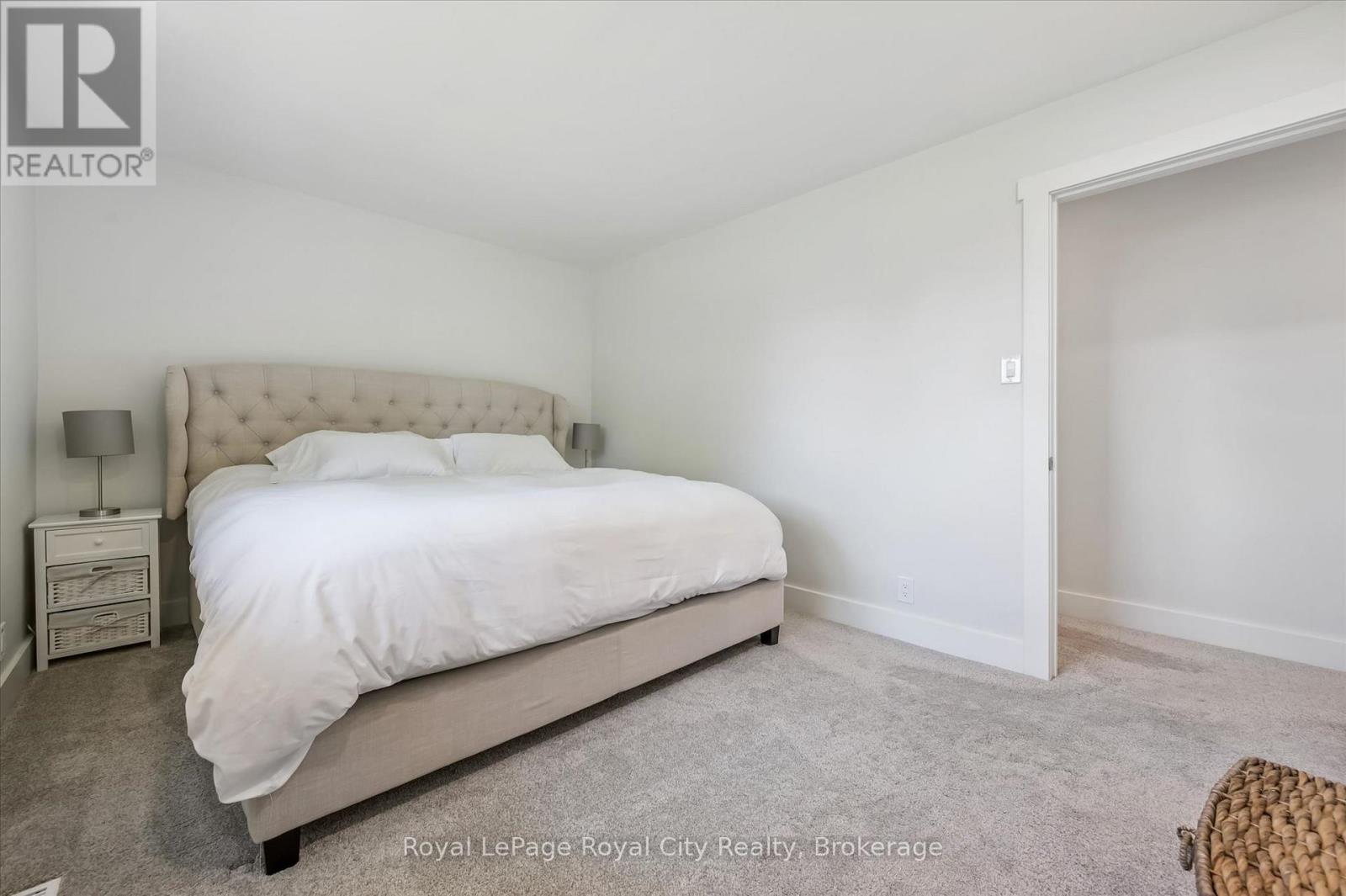 












103 GILKISON STREET

,
Centre Wellington,




Ontario
N0B1S0

