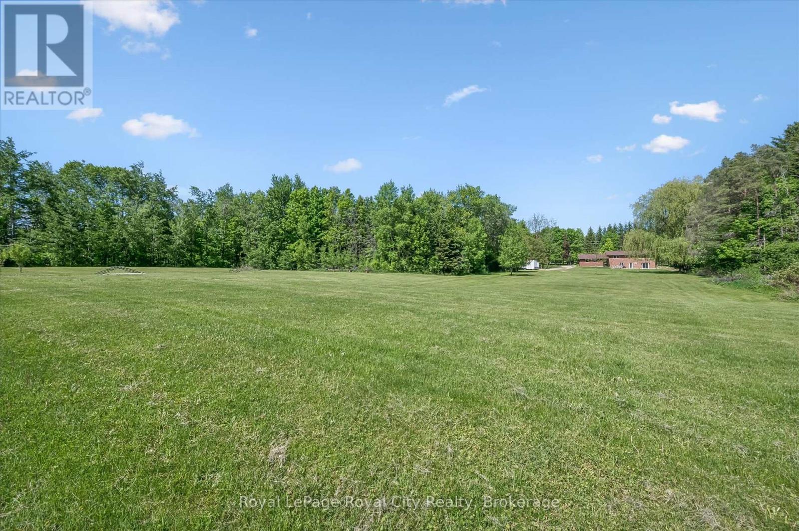 












103 GILKISON STREET

,
Centre Wellington,




Ontario
N0B1S0

