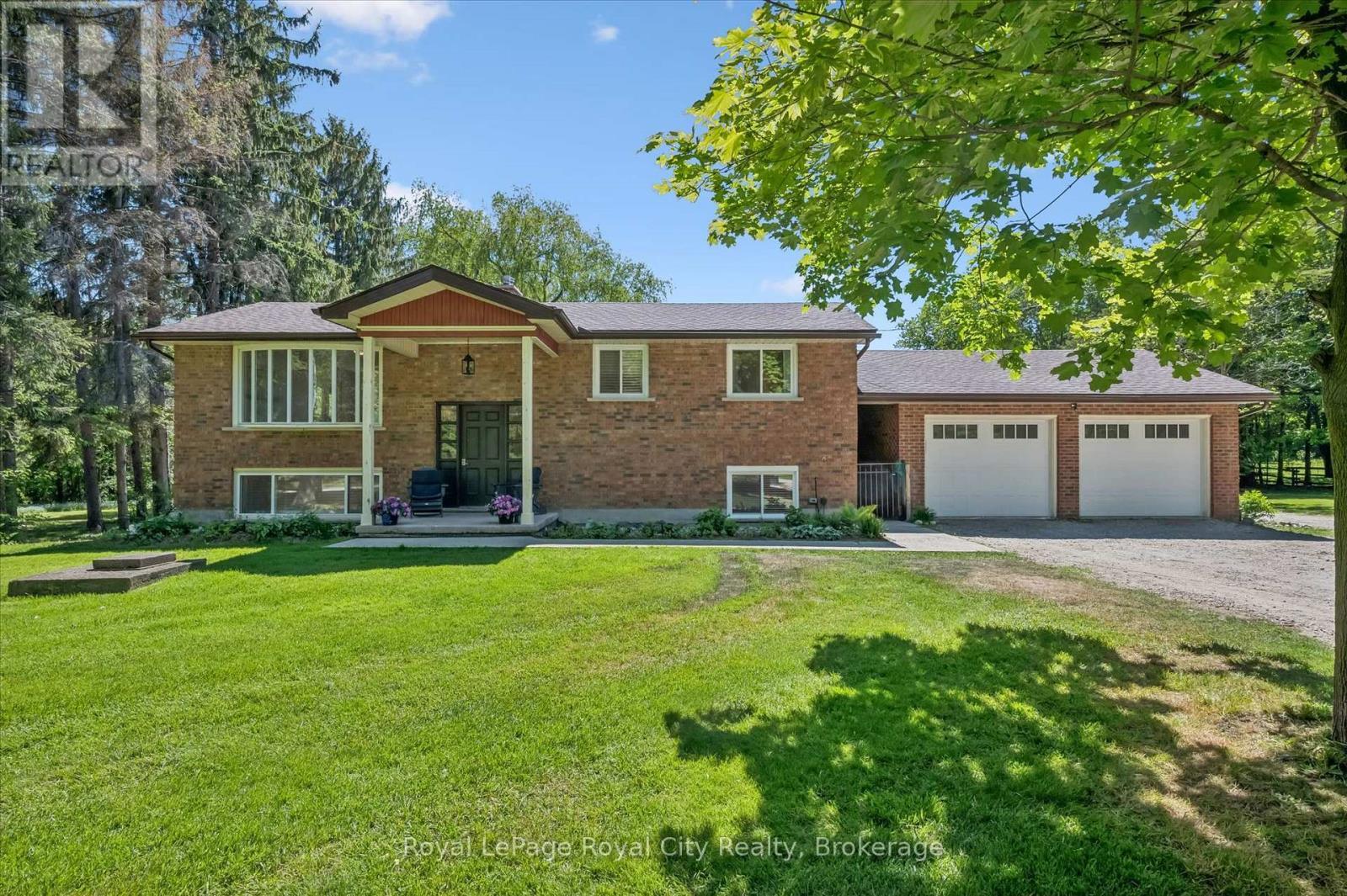 












103 GILKISON STREET

,
Centre Wellington,




Ontario
N0B1S0

