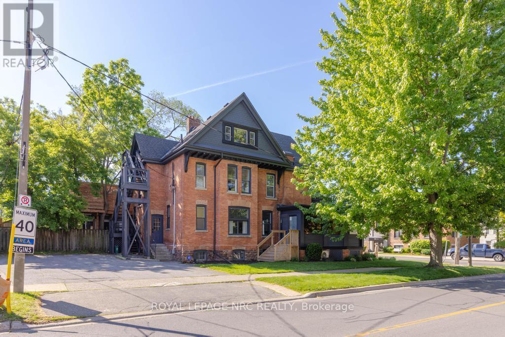 












58 ONTARIO STREET

,
St. Catharines (Downtown),




Ontario
L2R5J4

