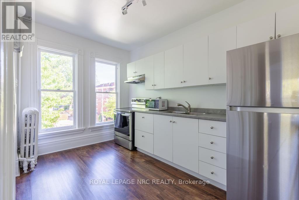 












58 ONTARIO STREET

,
St. Catharines (Downtown),




Ontario
L2R5J4

