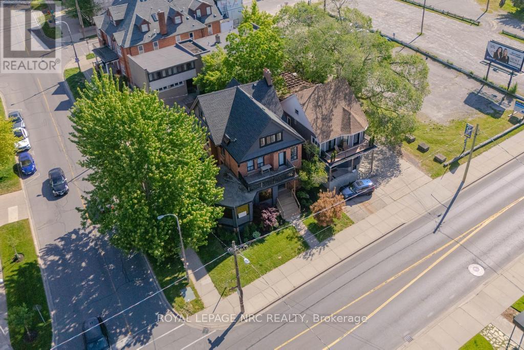 












58 ONTARIO STREET

,
St. Catharines (Downtown),




Ontario
L2R5J4

