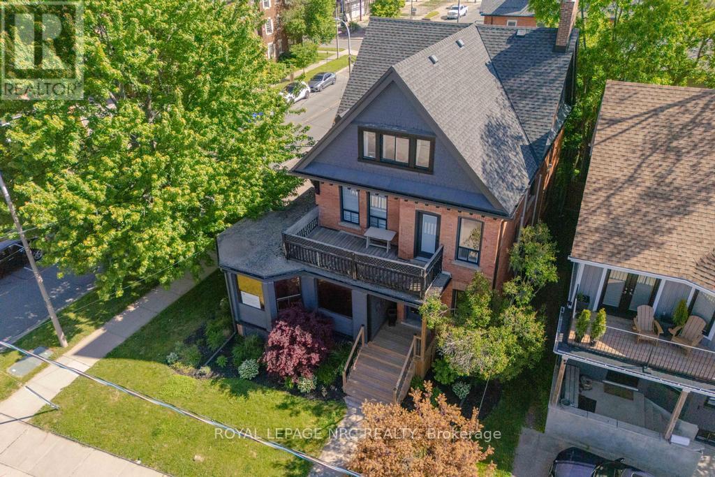 












58 ONTARIO STREET

,
St. Catharines (Downtown),




Ontario
L2R5J4

