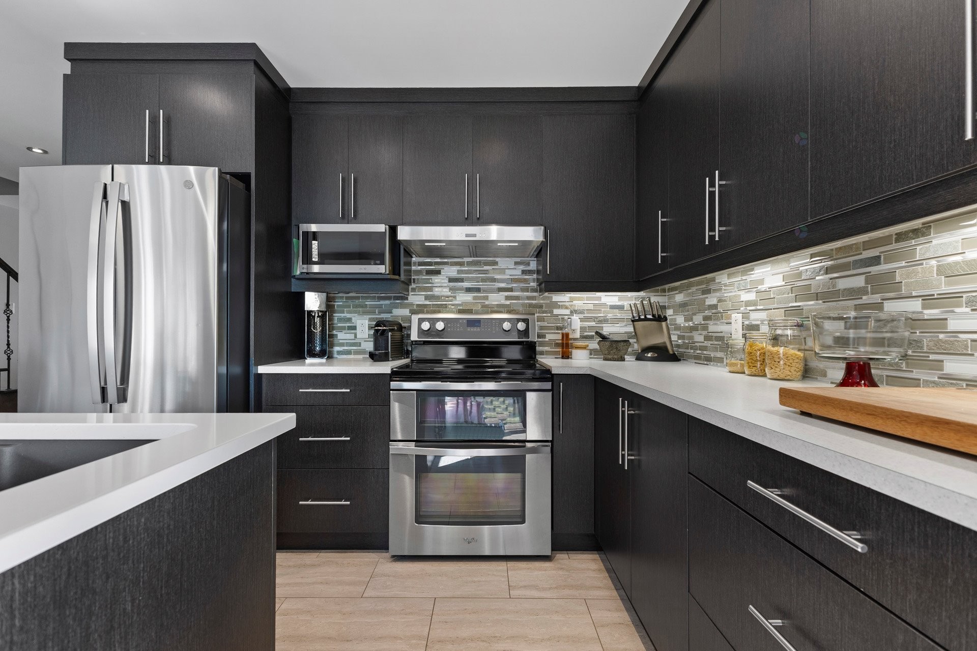 









1185Z


Rue Principale

, 1,
Saint-Zotique,




QC
J0P1Z0

