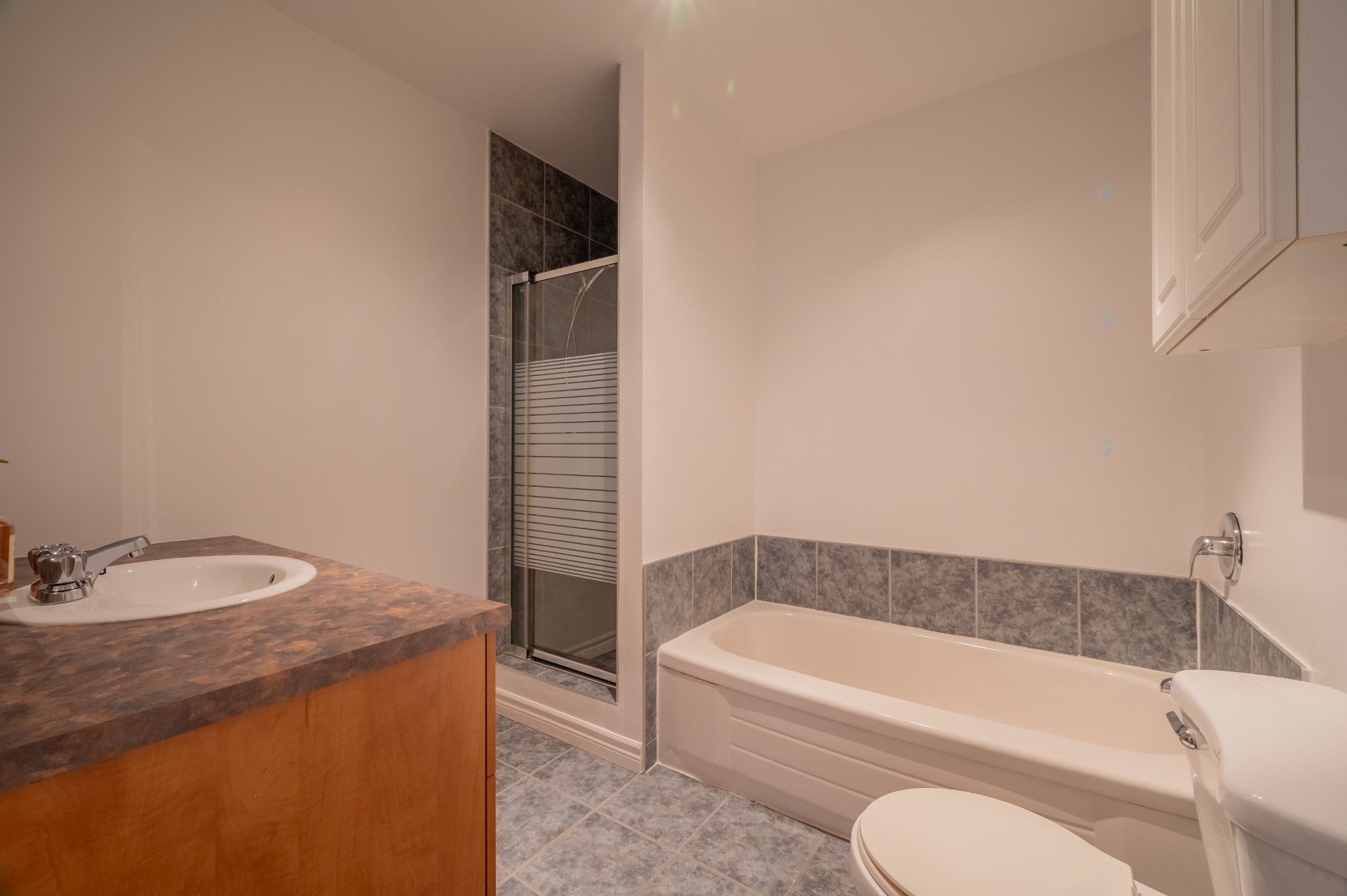 









5377


Boul. Milan

, E,
Brossard,




QC
J4Z2A7

