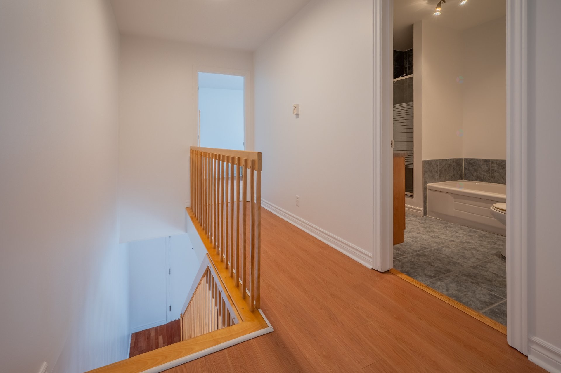 









5377


Boul. Milan

, E,
Brossard,




QC
J4Z2A7

