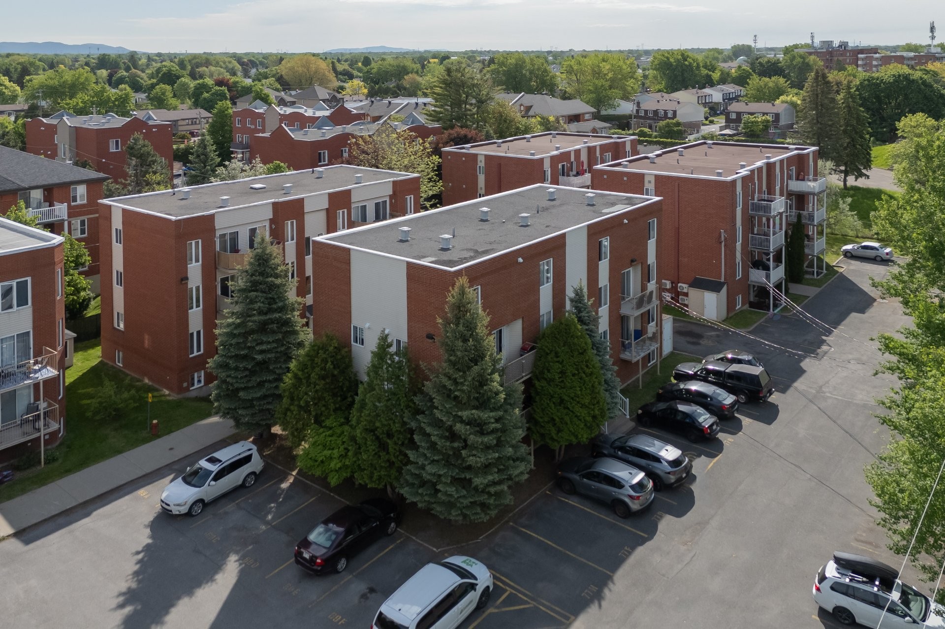 









5377


Boul. Milan

, E,
Brossard,




QC
J4Z2A7

