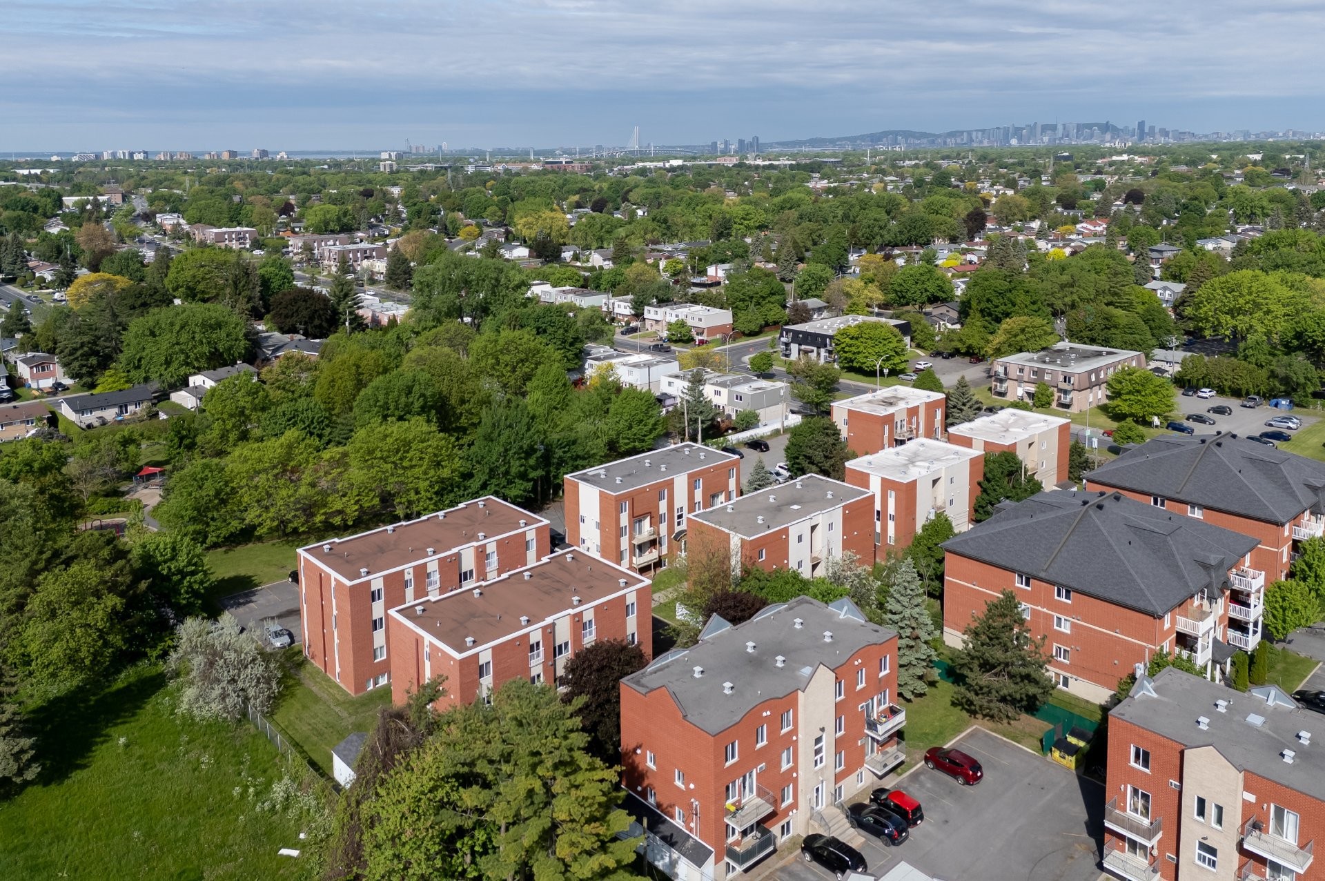 









5377


Boul. Milan

, E,
Brossard,




QC
J4Z2A7

