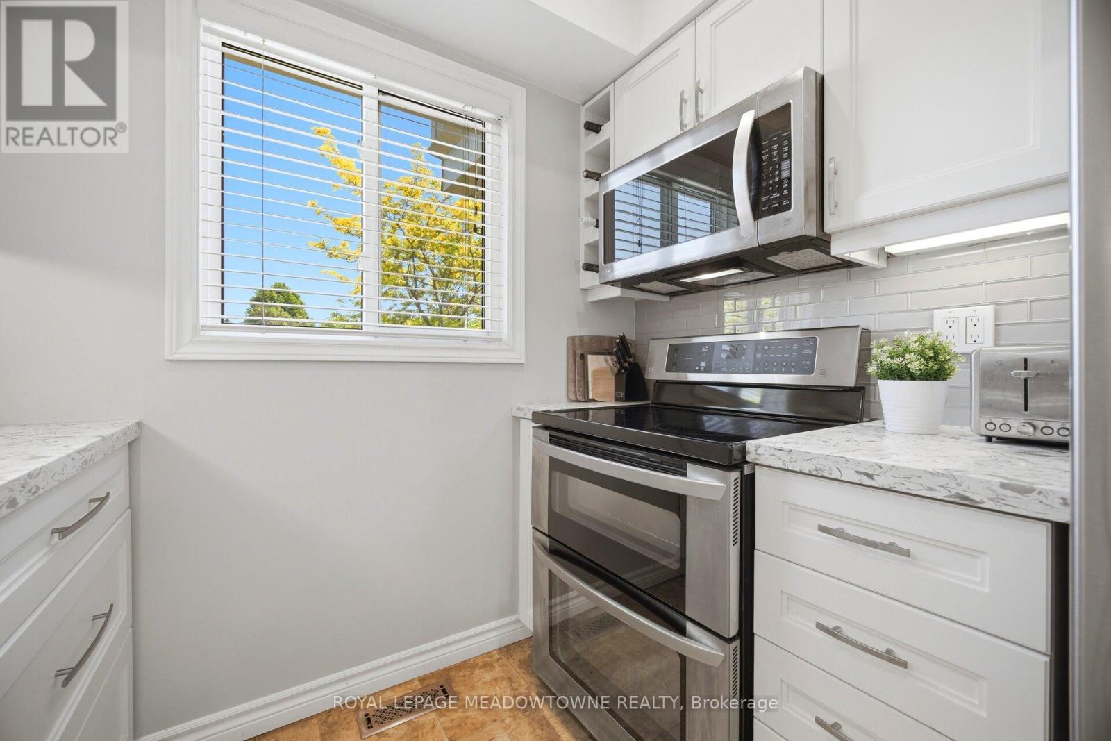












41 - 561 CHILDS DRIVE

,
Milton,




Ontario
L9T3Z1

