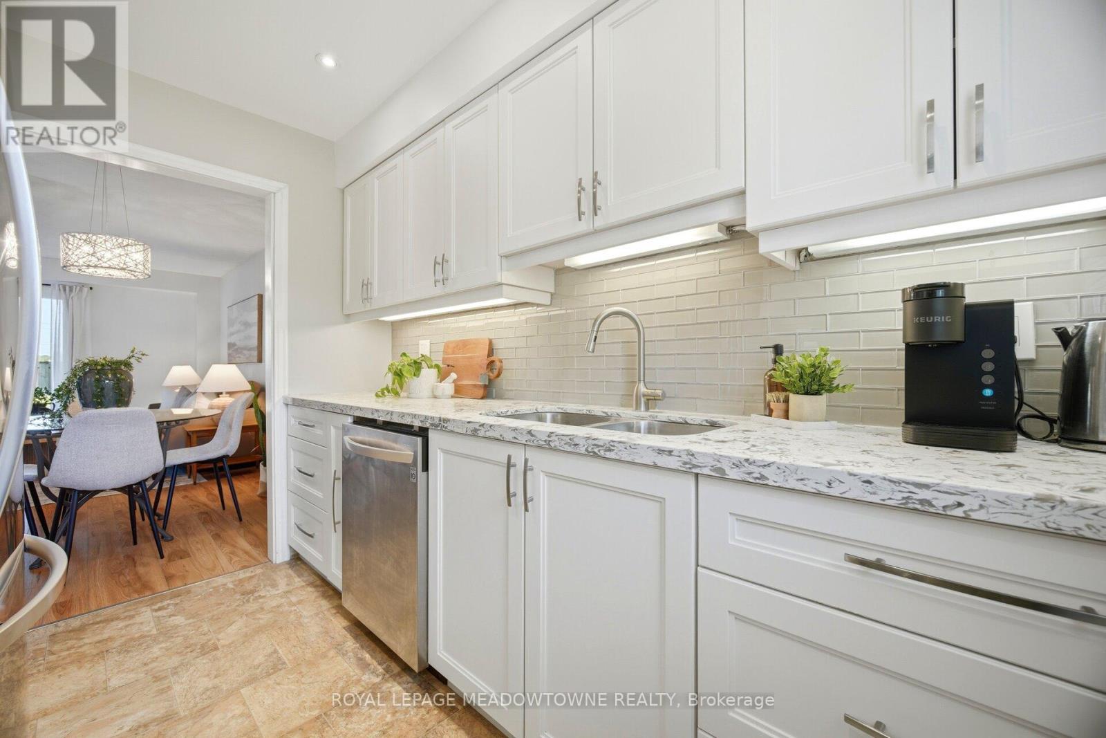 












41 - 561 CHILDS DRIVE

,
Milton,




Ontario
L9T3Z1


