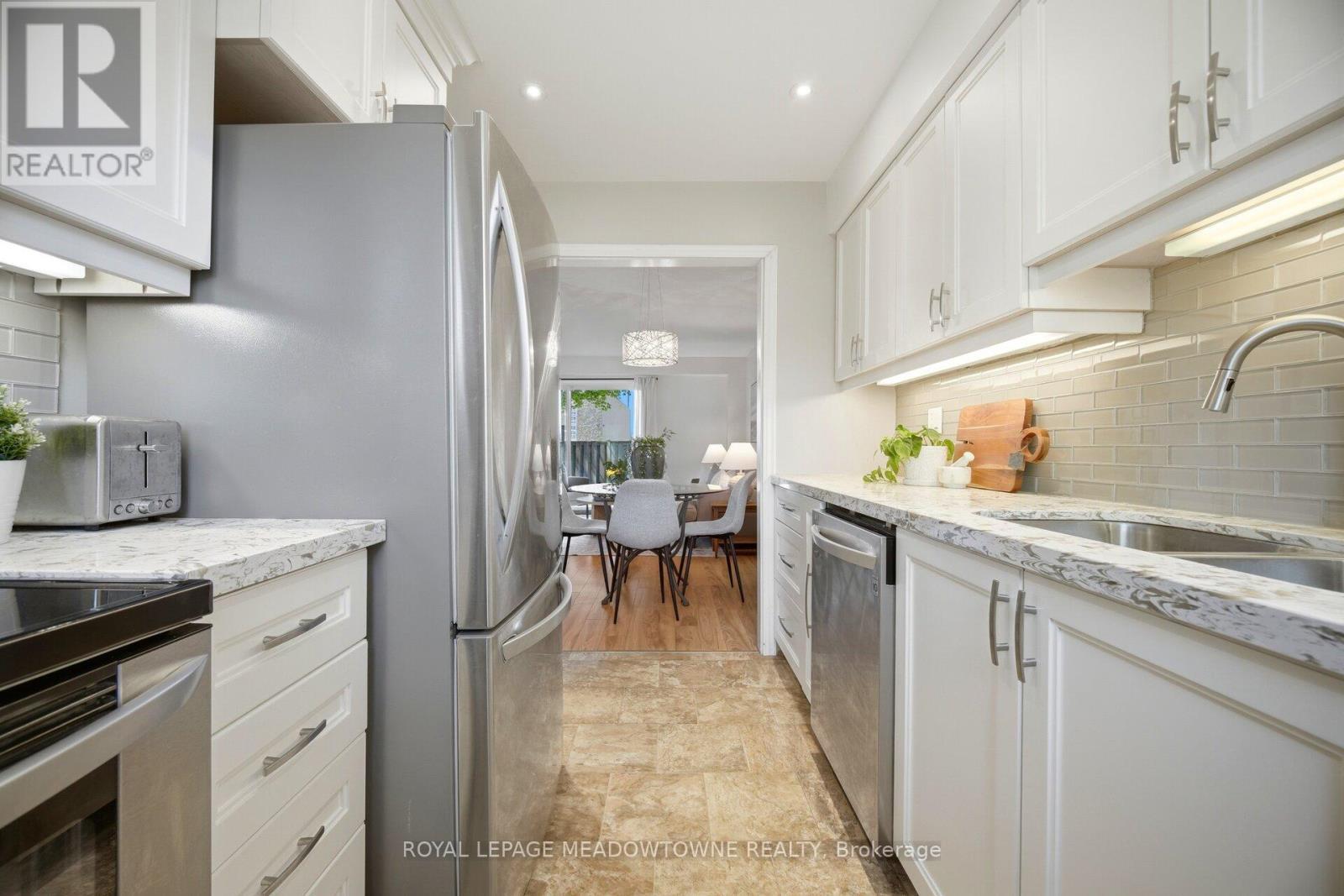 












41 - 561 CHILDS DRIVE

,
Milton,




Ontario
L9T3Z1

