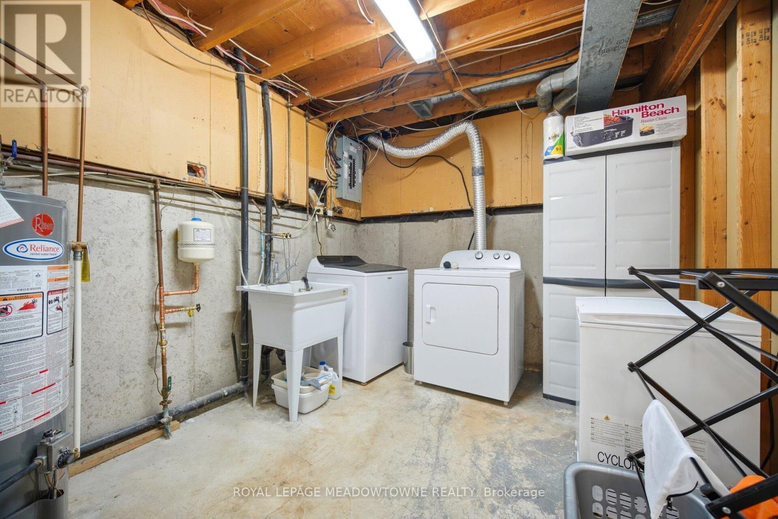 












41 - 561 CHILDS DRIVE

,
Milton,




Ontario
L9T3Z1

