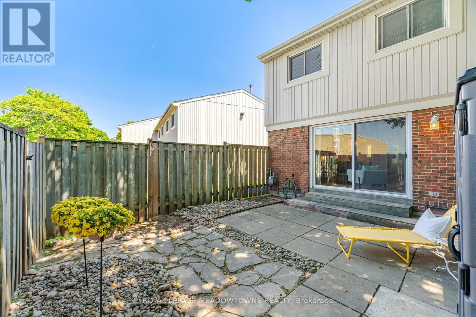 












41 - 561 CHILDS DRIVE

,
Milton,




Ontario
L9T3Z1

