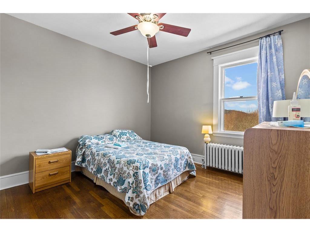 









8


Glenridge

Crescent,
St. John's,




NL
A1A 1T5

