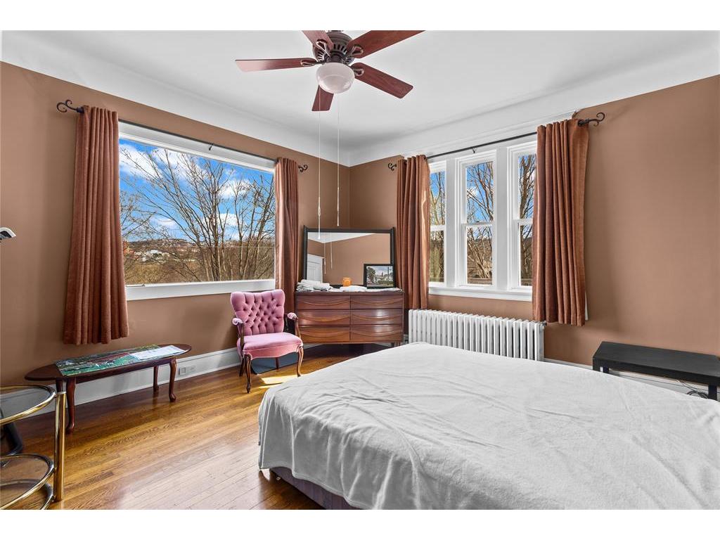 









8


Glenridge

Crescent,
St. John's,




NL
A1A 1T5

