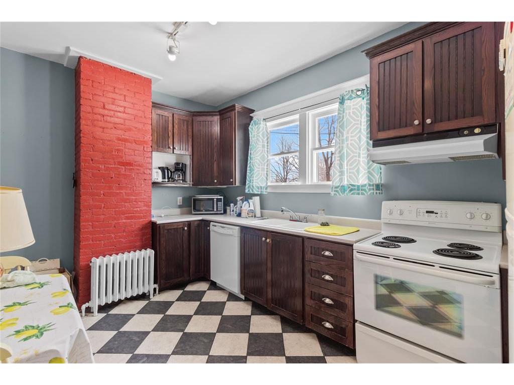 









8


Glenridge

Crescent,
St. John's,




NL
A1A 1T5

