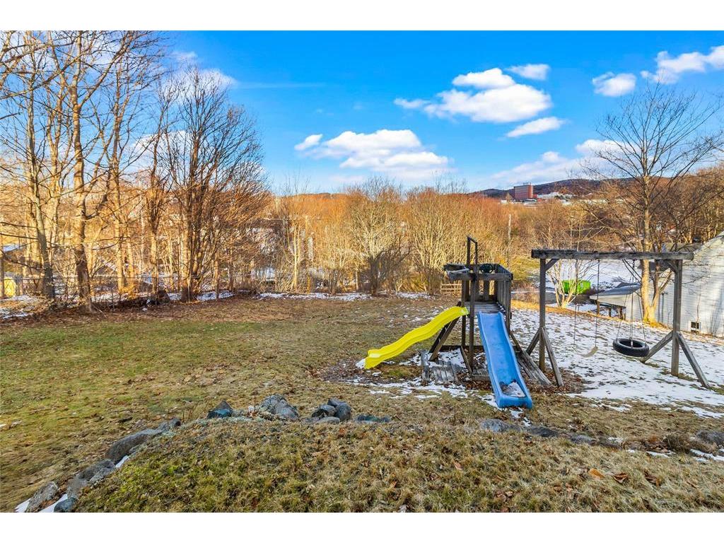 









8


Glenridge

Crescent,
St. John's,




NL
A1A 1T5

