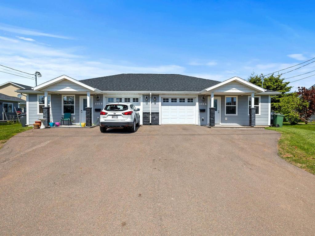 












305 JENNIFER Street

,
Summerside,




PE
C1N 6B6

