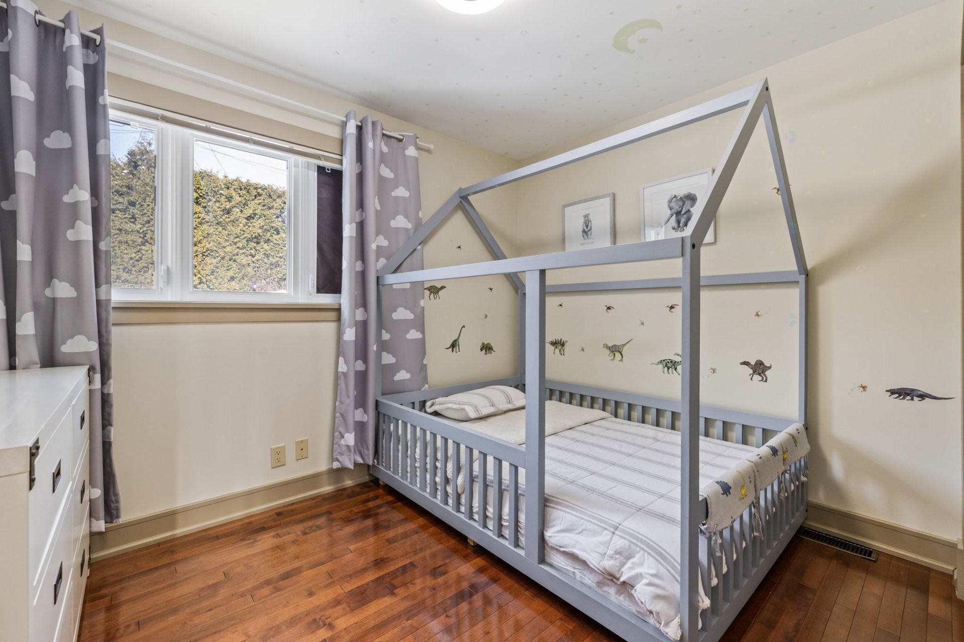 









131


Rue de St-Vallier

,
Gatineau (Gatineau),




QC
J8V3V6

