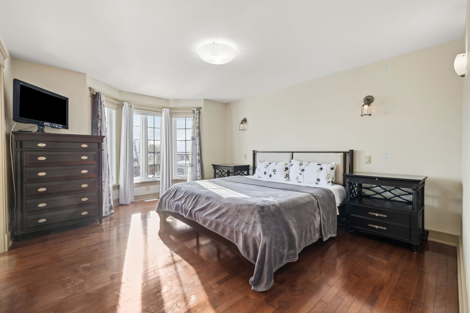 









131


Rue de St-Vallier

,
Gatineau (Gatineau),




QC
J8V3V6

