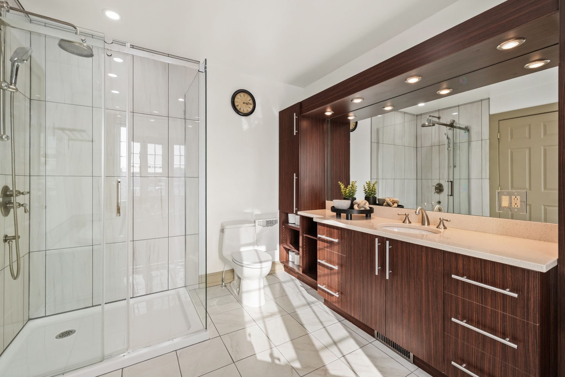 









131


Rue de St-Vallier

,
Gatineau (Gatineau),




QC
J8V3V6

