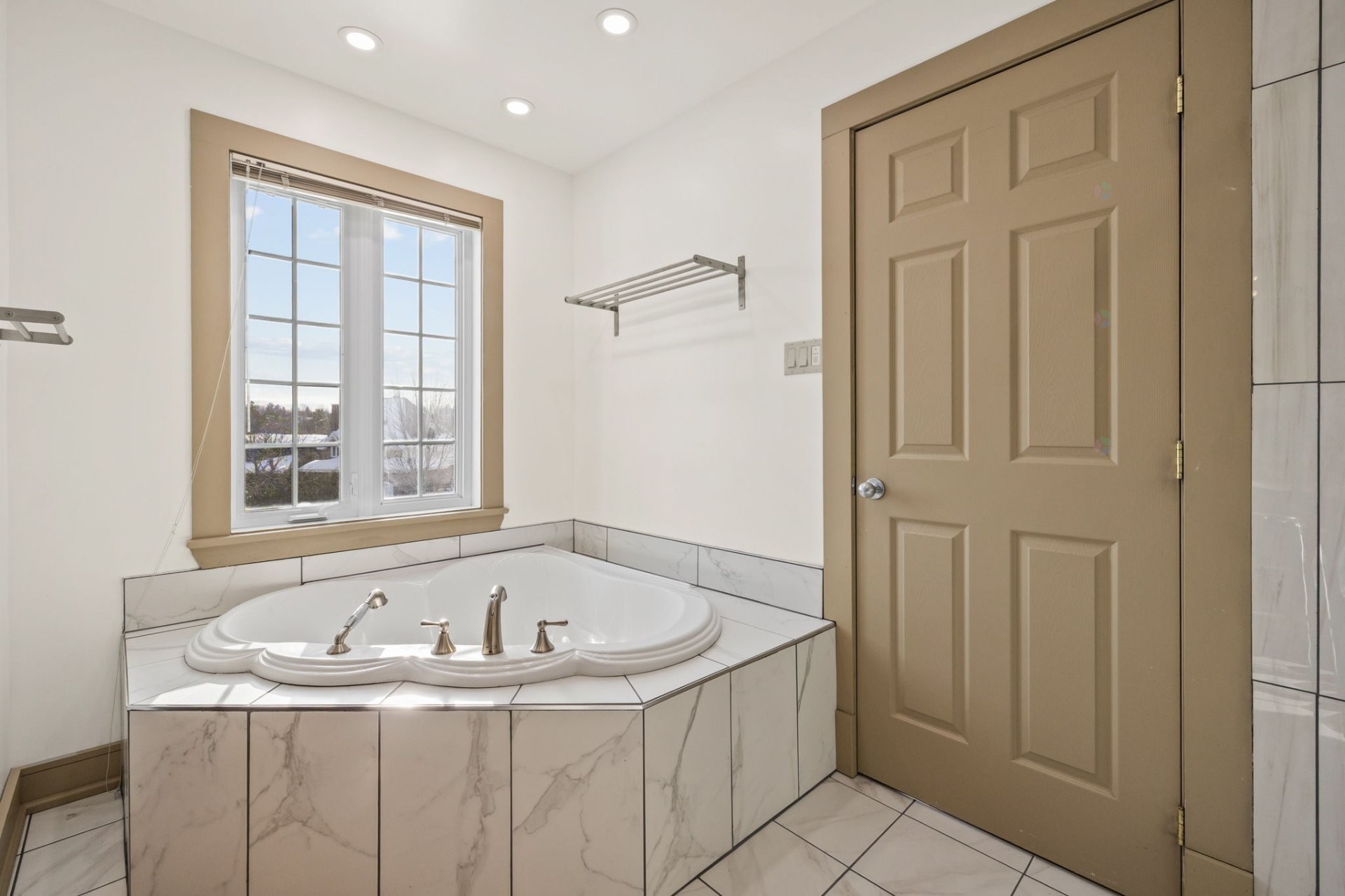 









131


Rue de St-Vallier

,
Gatineau (Gatineau),




QC
J8V3V6

