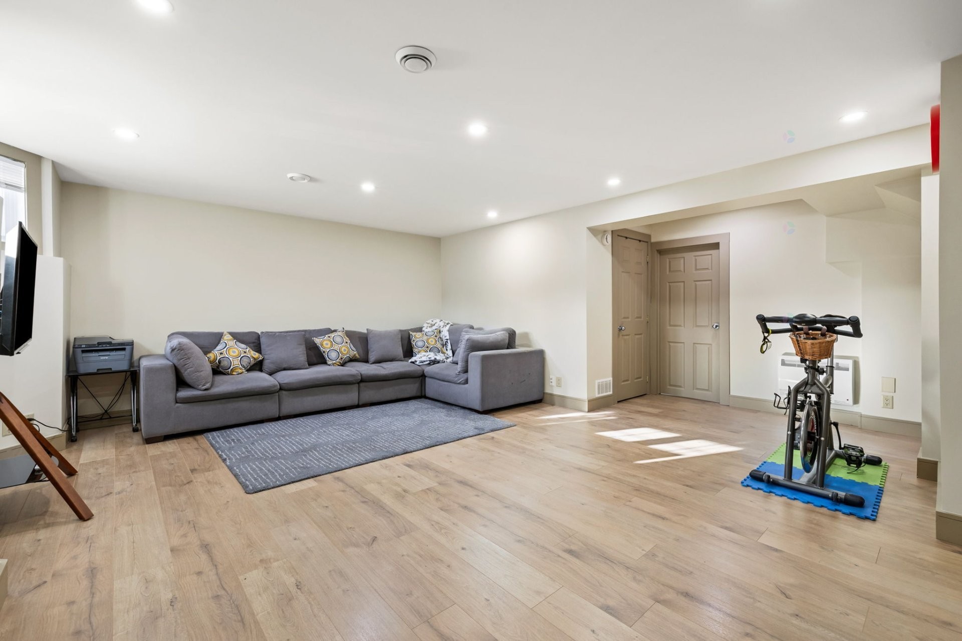









131


Rue de St-Vallier

,
Gatineau (Gatineau),




QC
J8V3V6


