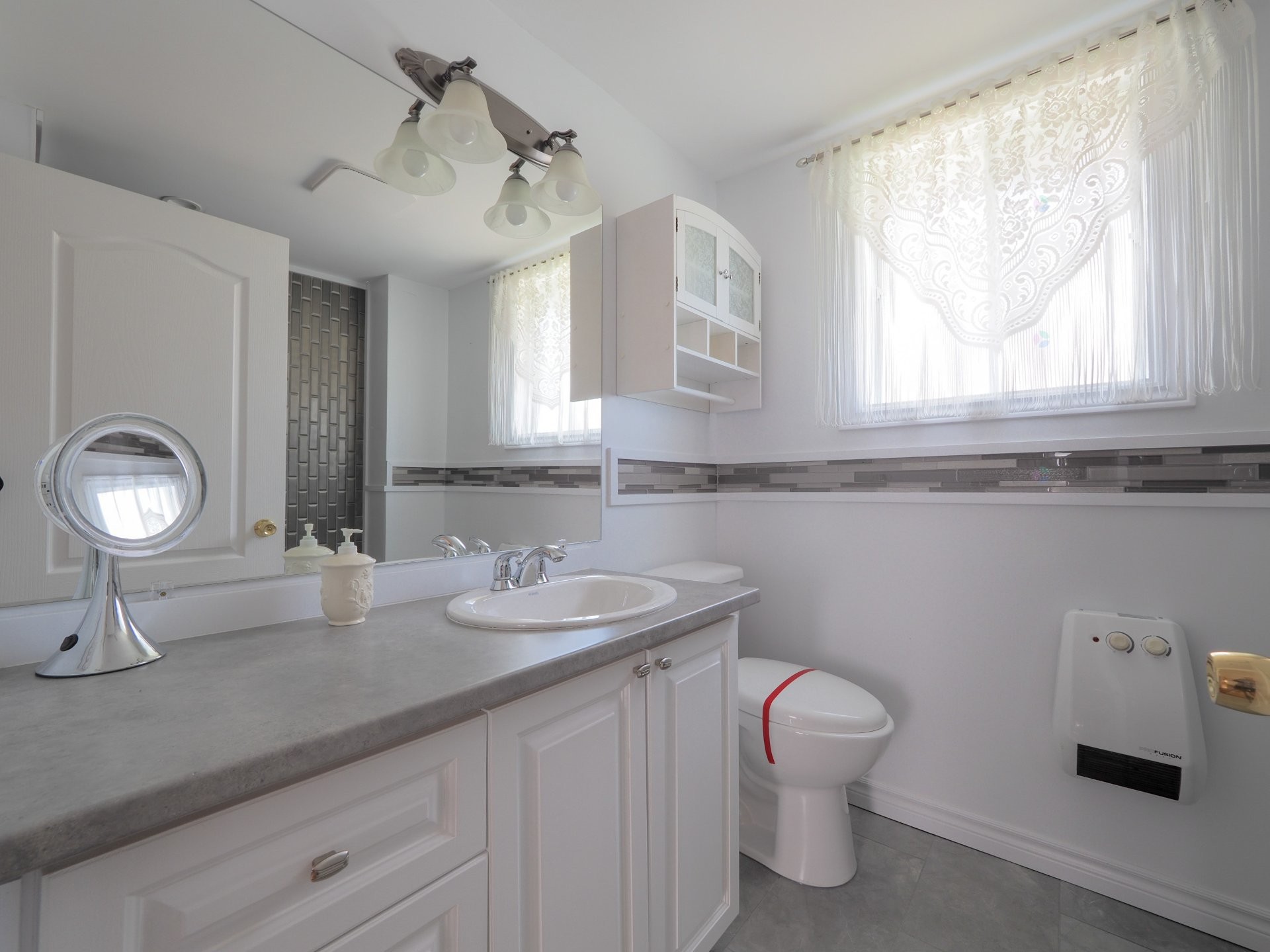 









270


Rue de l'Alouette

,
Shawinigan,




QC
G0X1L0

