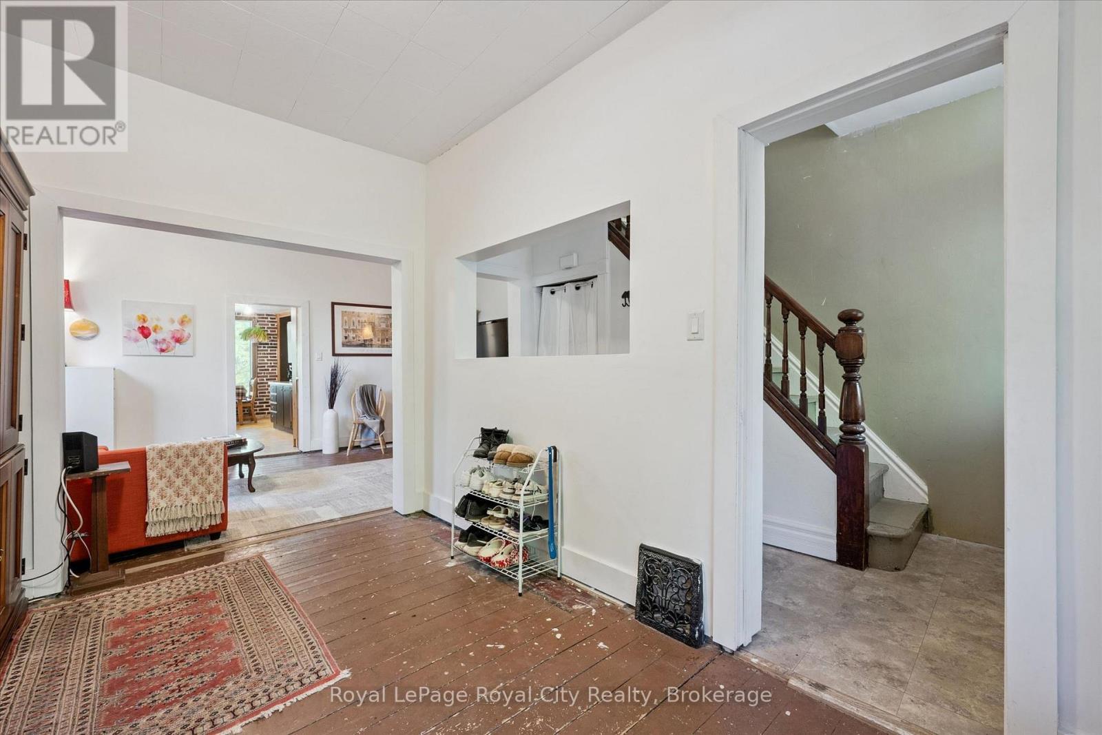 












115 GROVE STREET

,
Guelph (St. George's),




Ontario
N1E2W8

