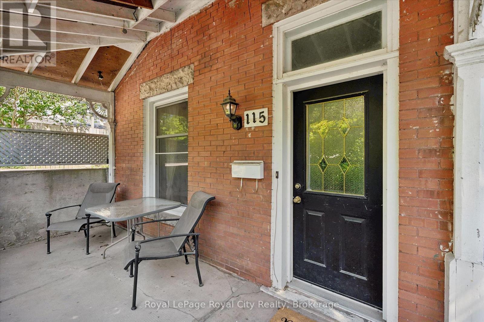 












115 GROVE STREET

,
Guelph (St. George's),




Ontario
N1E2W8

