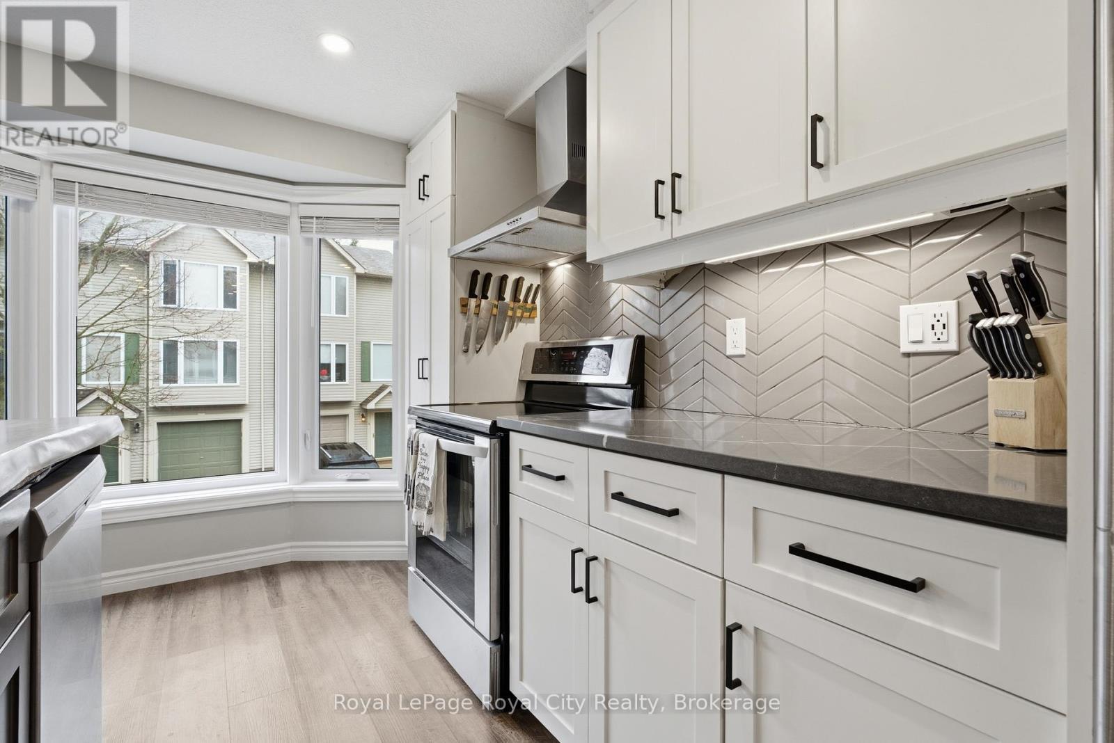 












13 - 320 ALMA STREET

,
Guelph/Eramosa (Rockwood),




Ontario
N0B2K0

