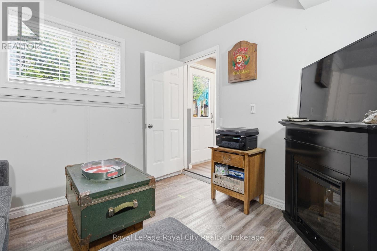 












13 - 320 ALMA STREET

,
Guelph/Eramosa (Rockwood),




Ontario
N0B2K0

