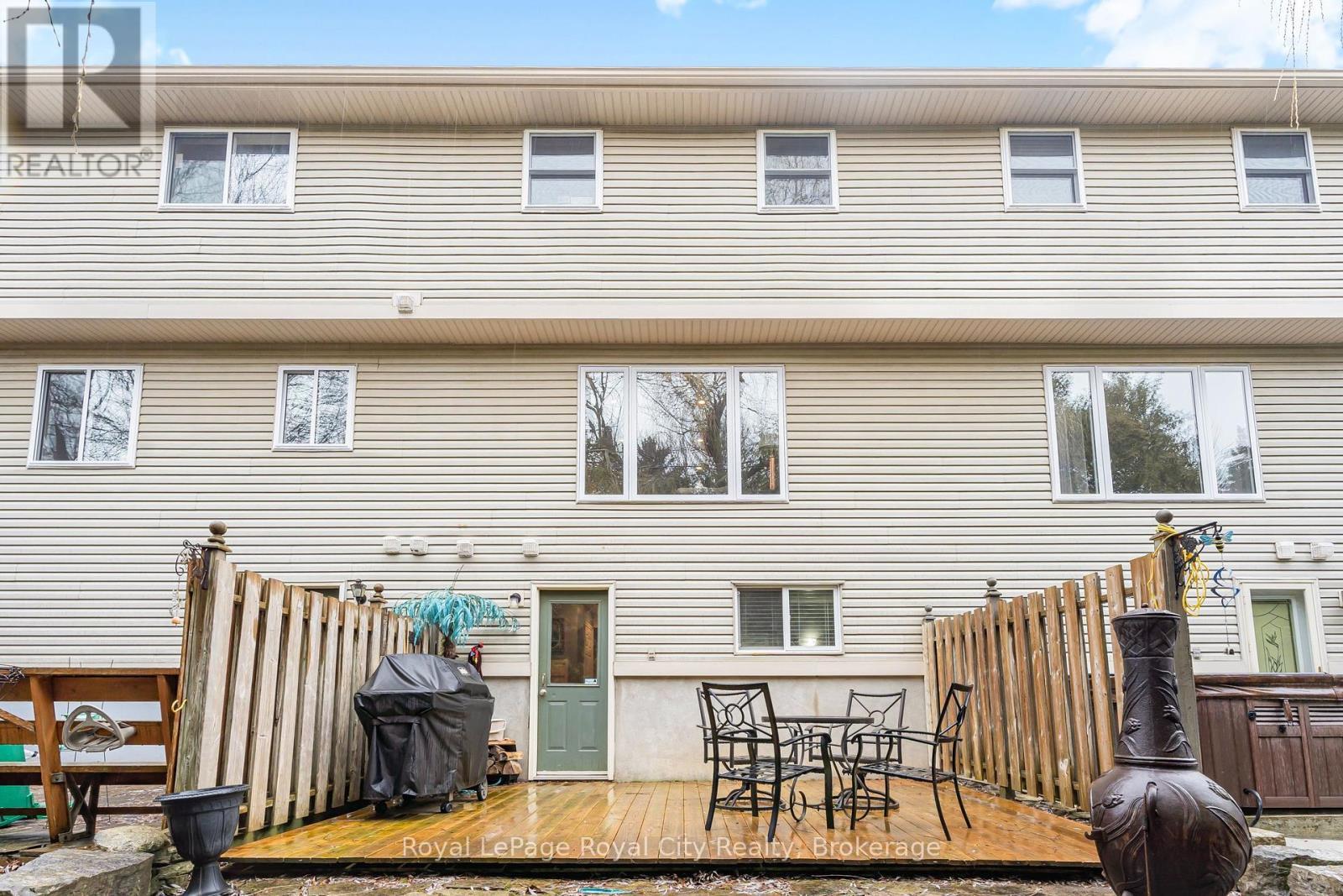












13 - 320 ALMA STREET

,
Guelph/Eramosa (Rockwood),




Ontario
N0B2K0

