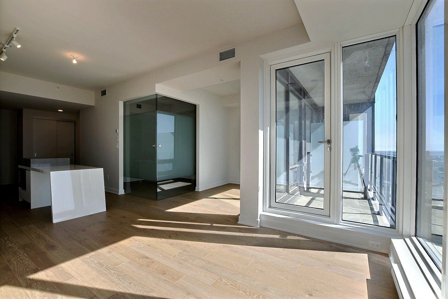 









1188


Rue St-Antoine O.

, 3106,
Montréal (Ville-Marie),




QC
H3C1B4

