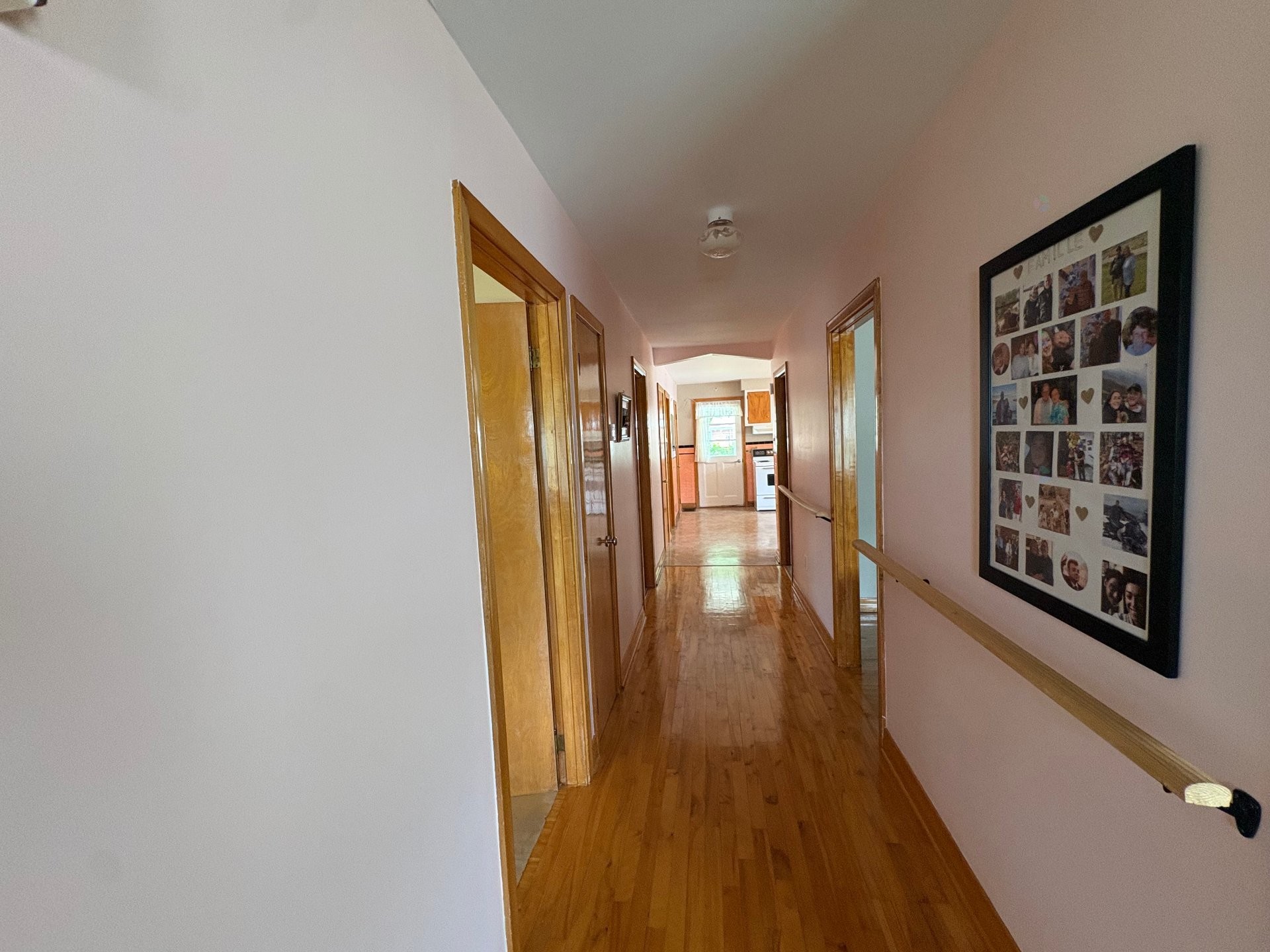 









87


Rue St-Jacques

,
Charlemagne,




QC
J5Z1Z5


