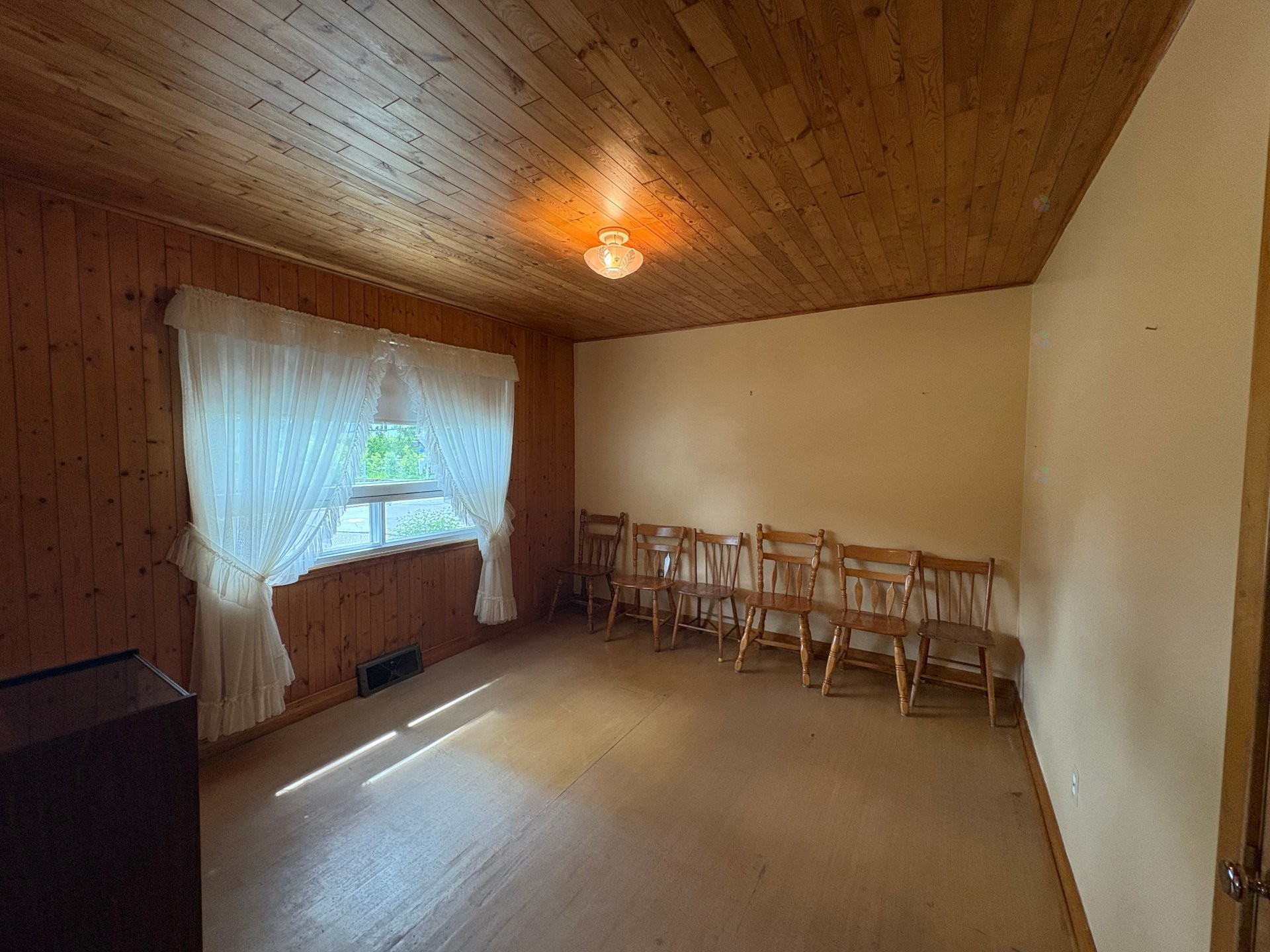 









87


Rue St-Jacques

,
Charlemagne,




QC
J5Z1Z5

