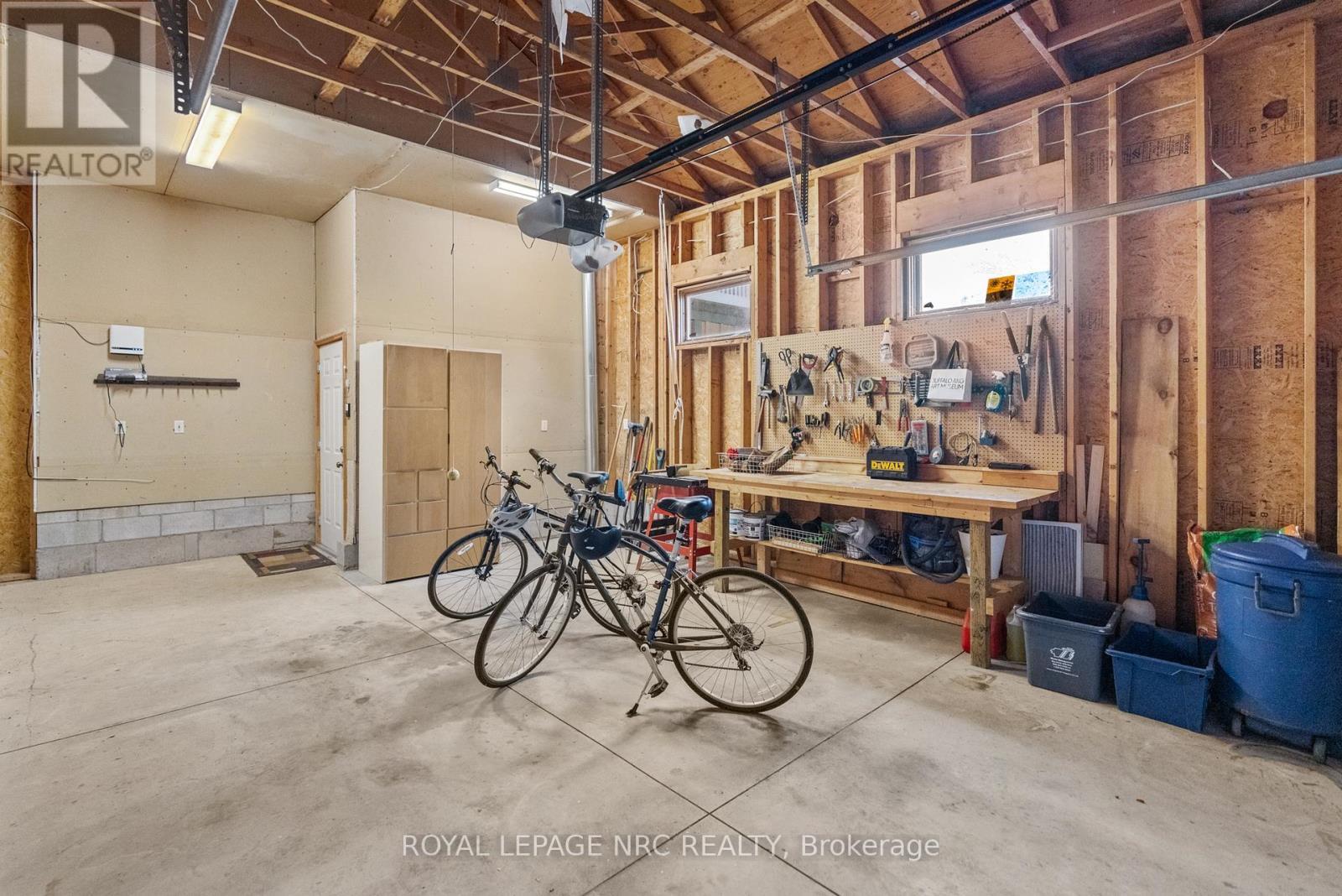 












3765 CRYSTAL BEACH DRIVE

,
Fort Erie (Crystal Beach),




Ontario
L0S1B0

