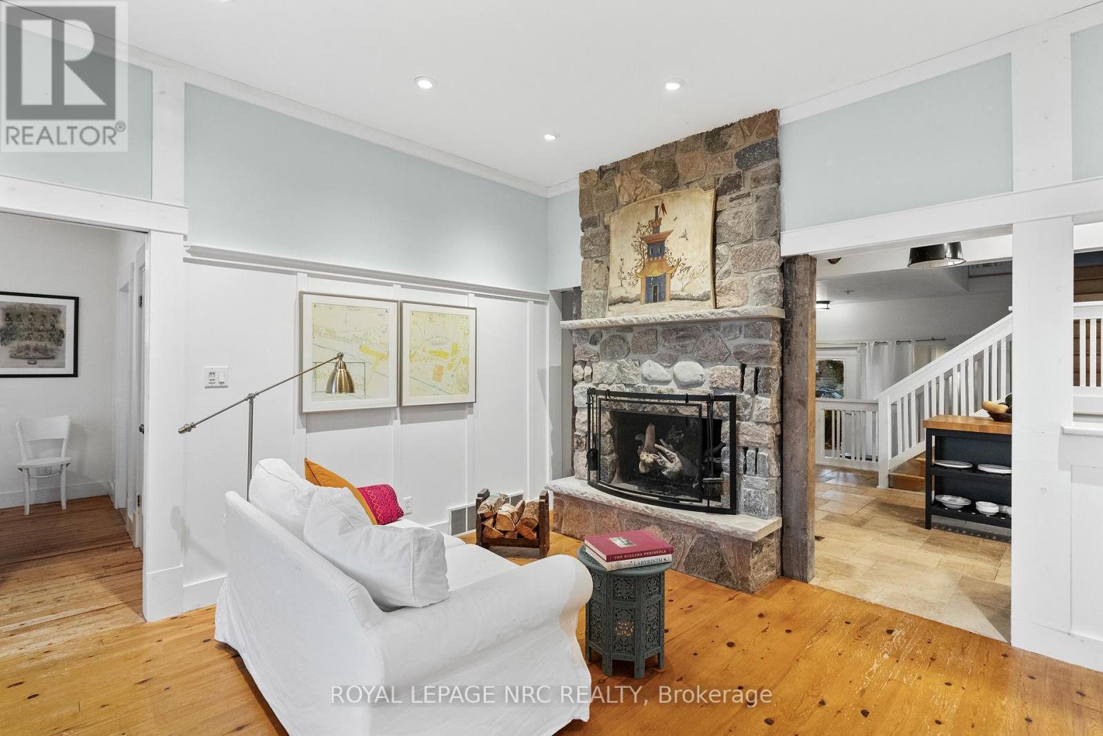 












3765 CRYSTAL BEACH DRIVE

,
Fort Erie (Crystal Beach),




Ontario
L0S1B0

