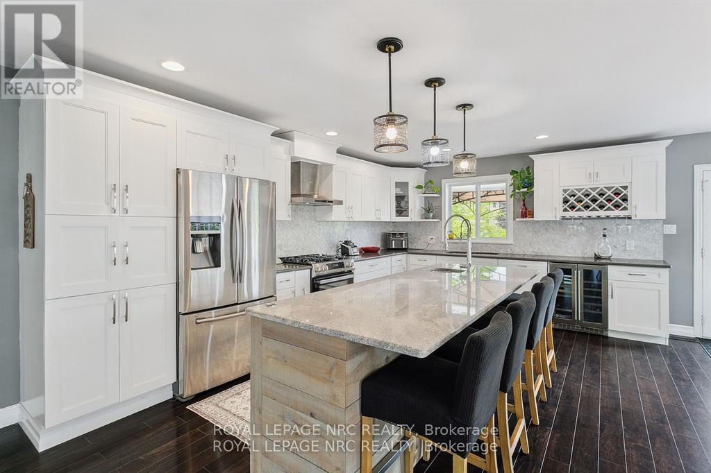 












5240 MARCEL CRESCENT

,
Niagara Falls (Morrison),




Ontario
L2E7M5

