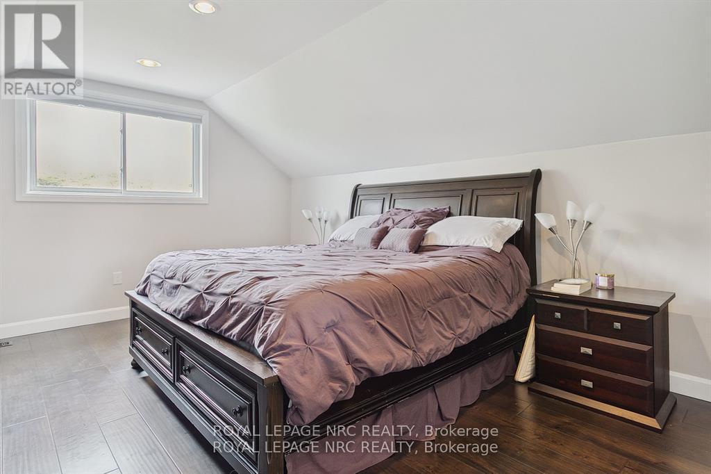 












5240 MARCEL CRESCENT

,
Niagara Falls (Morrison),




Ontario
L2E7M5

