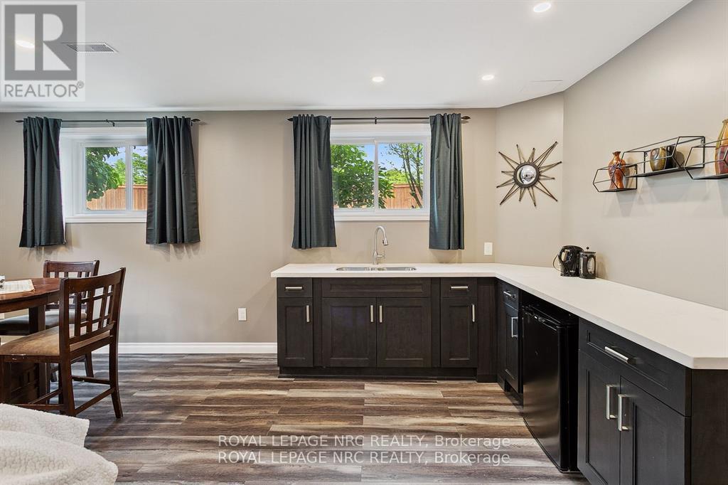 












5240 MARCEL CRESCENT

,
Niagara Falls (Morrison),




Ontario
L2E7M5

