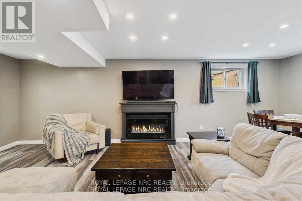 












5240 MARCEL CRESCENT

,
Niagara Falls (Morrison),




Ontario
L2E7M5

