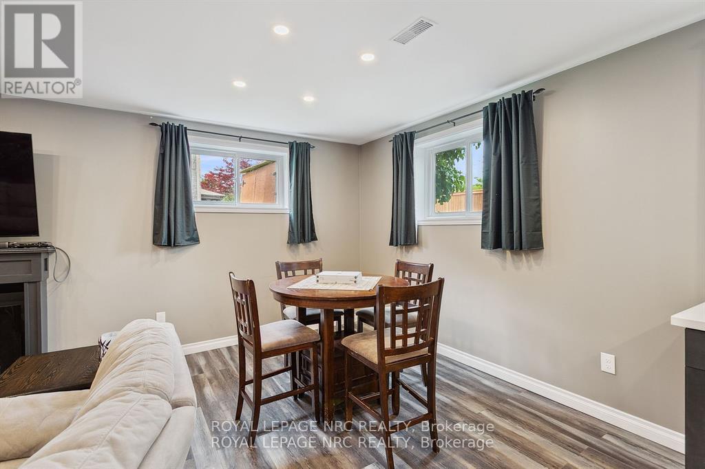 












5240 MARCEL CRESCENT

,
Niagara Falls (Morrison),




Ontario
L2E7M5

