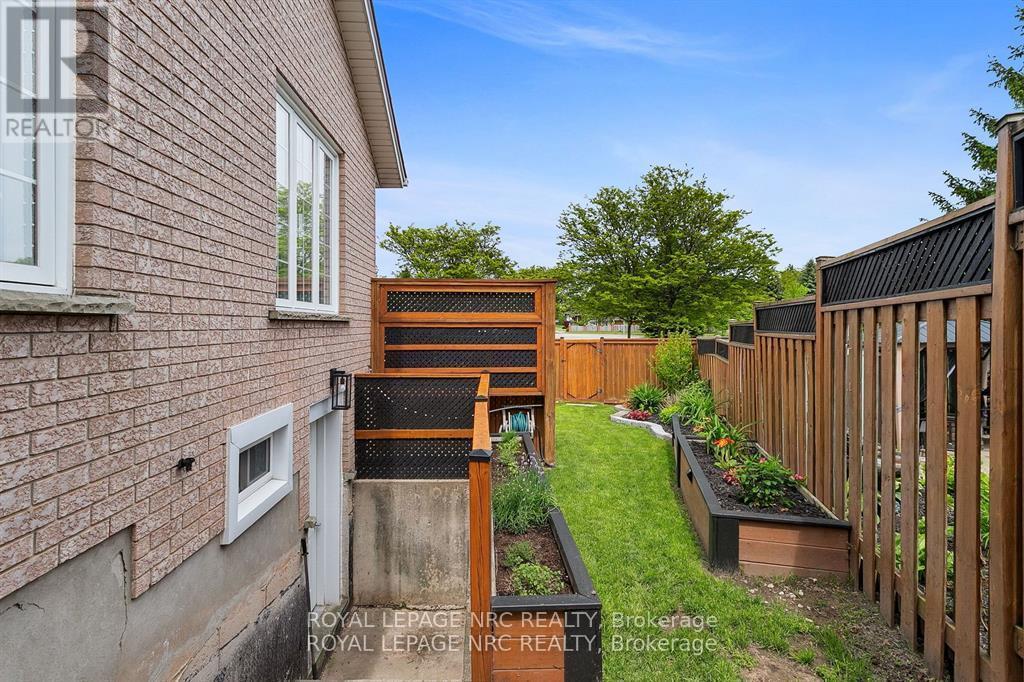












5240 MARCEL CRESCENT

,
Niagara Falls (Morrison),




Ontario
L2E7M5

